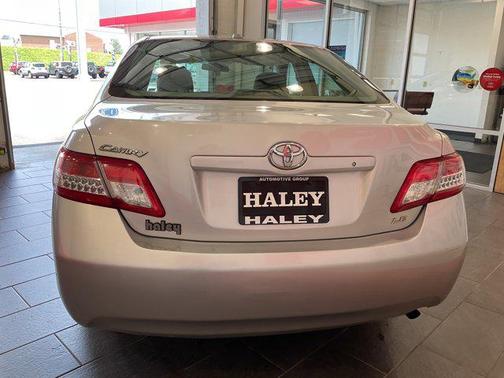 2010 Toyota Camry LE
