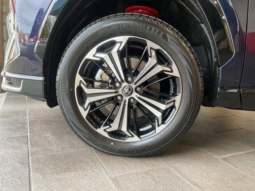 2025 Toyota RAV4 Hybrid SE