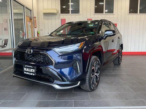 2025 Toyota RAV4 Hybrid SE