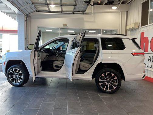 2022 Jeep Grand Cherokee L Overland