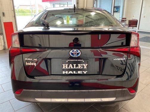 2019 Toyota Prius LE