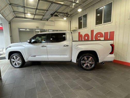 2024 Toyota Tundra Hybrid Capstone