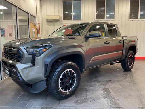 2026 Toyota Tacoma Hybrid TRD Off Road