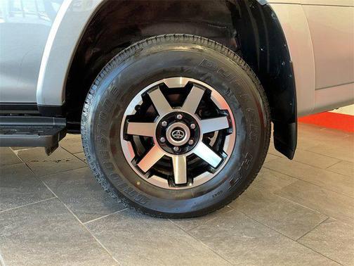 2024 Toyota 4Runner TRD Off Road