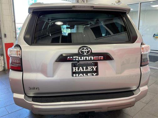 2024 Toyota 4Runner TRD Off Road