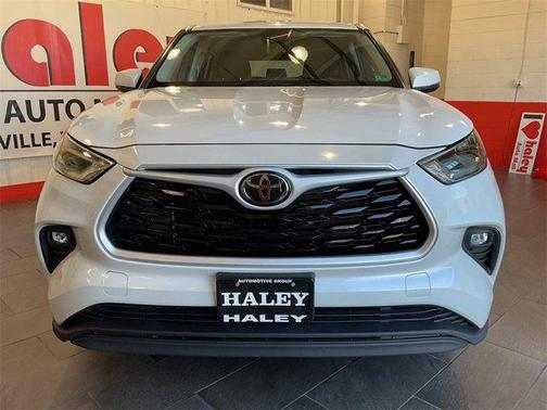 2023 Toyota Highlander LE