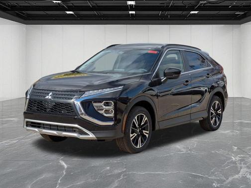 Labrador Black Pearl 2026 Mitsubishi Eclipse Cross SE