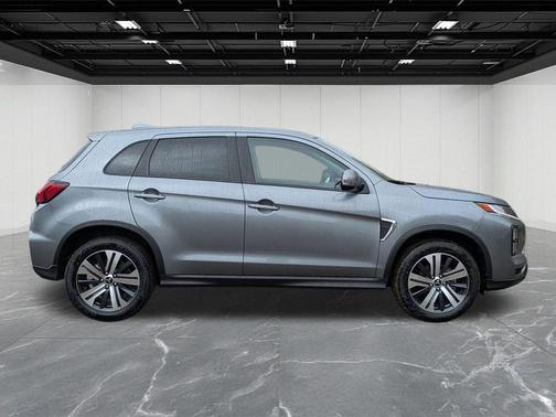 Mercury Gray 2025 Mitsubishi Outlander Sport 2.0 SE