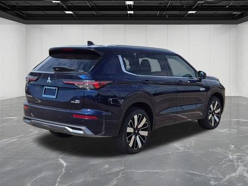 Cosmic Blue Metallic 2026 Mitsubishi Outlander PHEV SEL