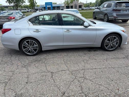 Liquid Platinum 2014 INFINITI Q50 Sport