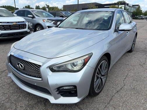 Liquid Platinum 2014 INFINITI Q50 Sport