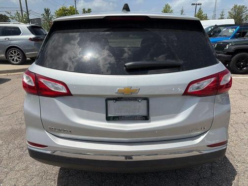 Silver Ice Metallic 2020 Chevrolet Equinox 1LT