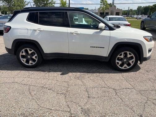 White Clearcoat 2019 Jeep Compass Limited