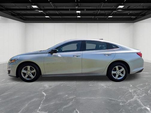 Silver Ice Metallic 2021 Chevrolet Malibu 1LS