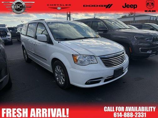 2016 Chrysler Town & Country Touring