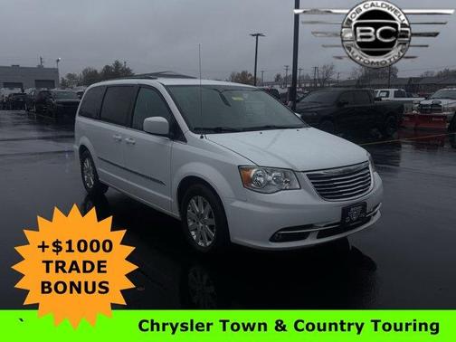 2016 Chrysler Town & Country Touring