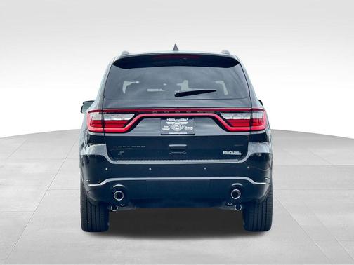 DB Black Crystal Clearcoat 2026 Dodge Durango GT