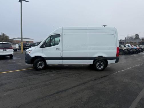 2024 Mercedes-Benz Sprinter 2500 144 WB