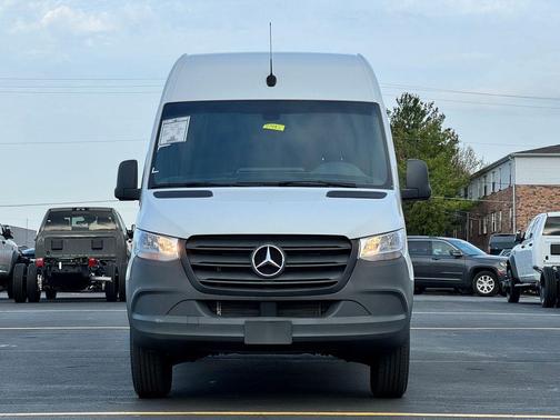 2024 Mercedes-Benz Sprinter 2500 144 WB