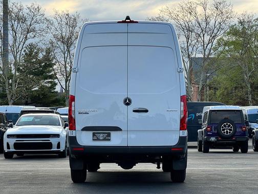 2024 Mercedes-Benz Sprinter 2500 144 WB