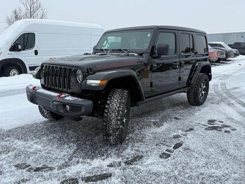 Black Clearcoat 2023 Jeep Wrangler Rubicon