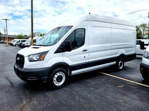 2022 Ford Transit-250 Base