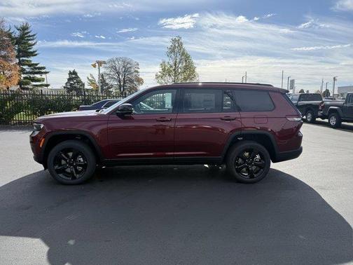 2025 Jeep Grand Cherokee L Laredo