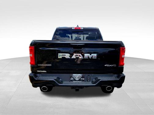 Diamond Black 2026 RAM 1500 Big Horn/Lone Star