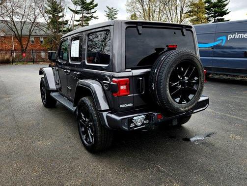 2021 Jeep Wrangler Unlimited Sahara Altitude