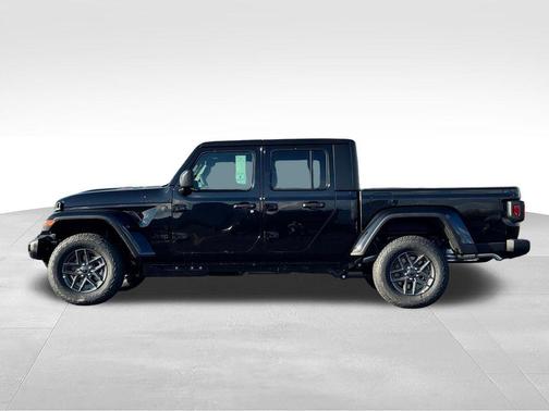Black Clearcoat 2026 Jeep Gladiator Sport