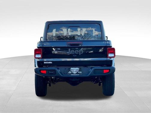 Black Clearcoat 2026 Jeep Gladiator Sport