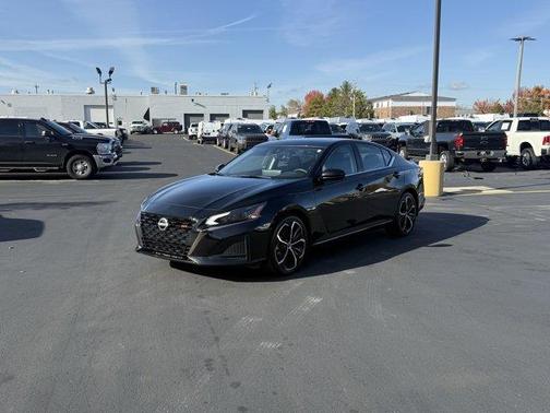 2024 Nissan Altima 2.5 SR