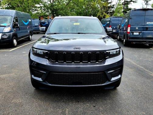 2022 Jeep Grand Cherokee Altitude