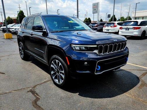 2022 Jeep Grand Cherokee 4xe Overland