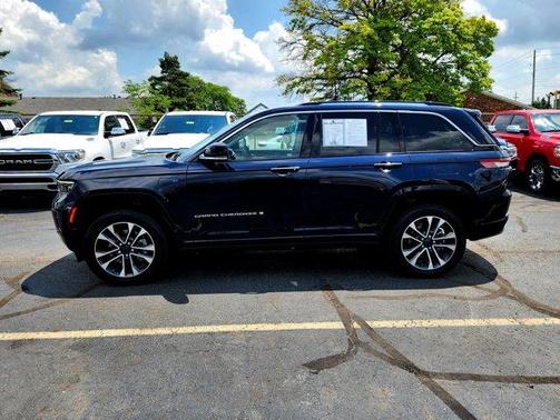 2022 Jeep Grand Cherokee 4xe Overland