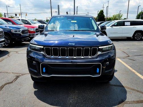 2022 Jeep Grand Cherokee 4xe Overland