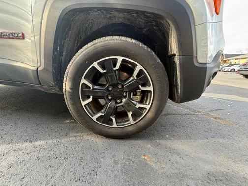 2023 Jeep Renegade Trailhawk