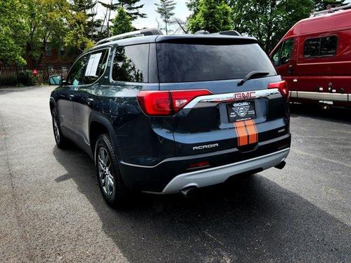 2019 GMC Acadia SLT-1