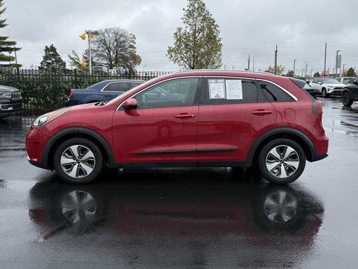 2017 Kia Niro LX