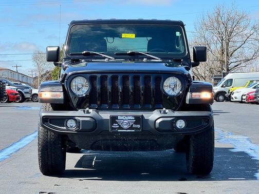 2022 Jeep Wrangler Unlimited Sahara Altitude
