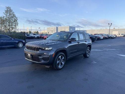2022 Jeep Grand Cherokee 4xe Base