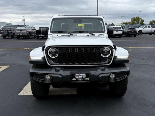 2024 Jeep Gladiator Sport