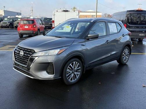 2024 Nissan Kicks SV
