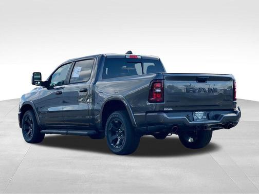 Granite Crystal Clearcoat Metallic 2026 RAM 1500 Big Horn/Lone Star