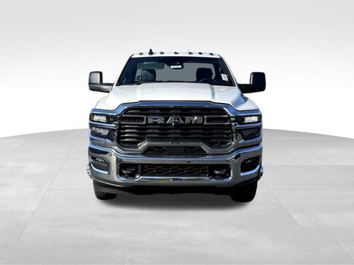 2026 RAM 3500 Tradesman/Big Horn