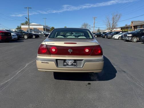 2004 Chevrolet Impala Base