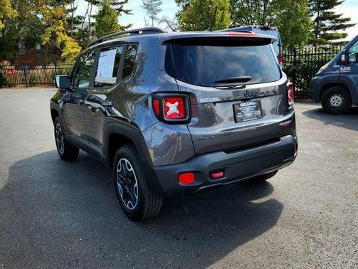 2017 Jeep Renegade Trailhawk