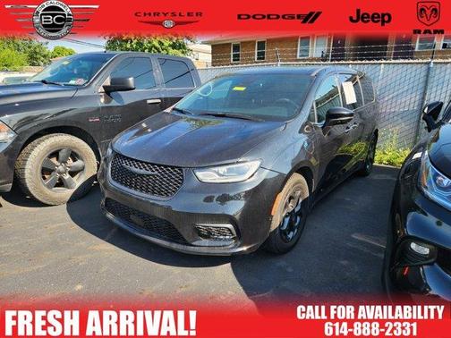 2022 Chrysler Pacifica Hybrid Limited