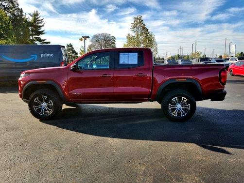 2023 GMC Canyon AT4