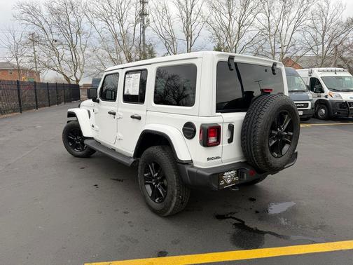 2023 Jeep Wrangler Sahara